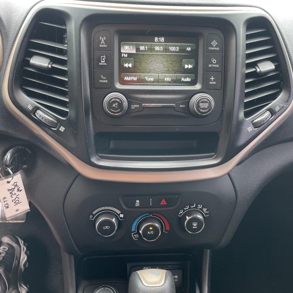 Jeep Cherokee 4WD 4dr Sport 2015
