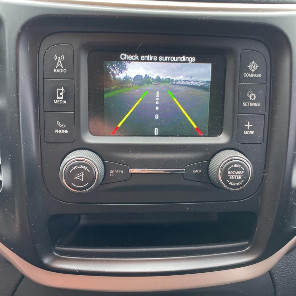 Jeep Cherokee 4WD 4dr Sport 2015