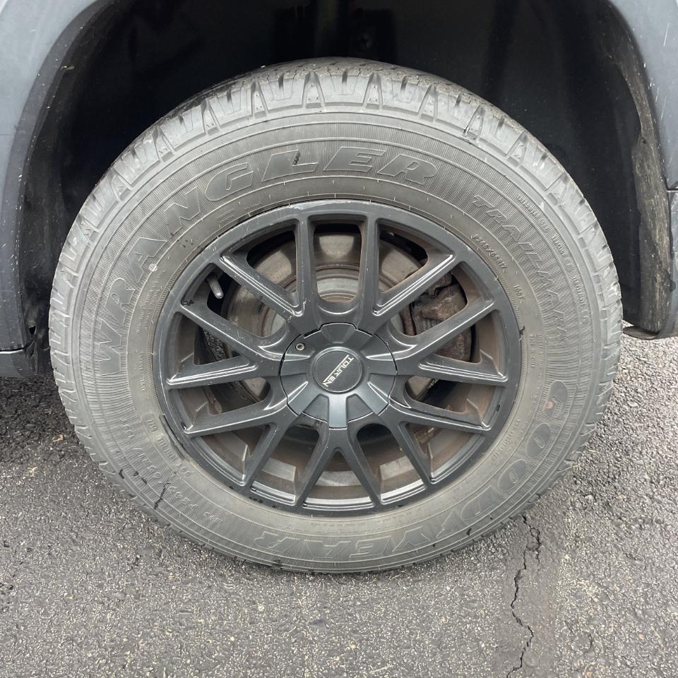 Jeep Cherokee 4WD 4dr Sport 2015