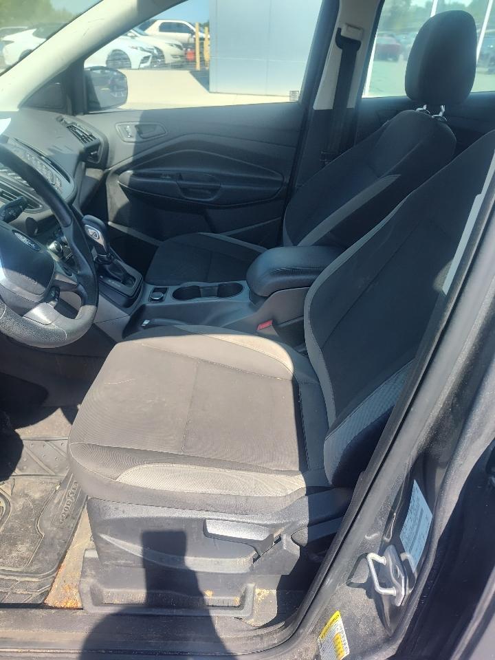 Ford Escape FWD 4dr S 2014