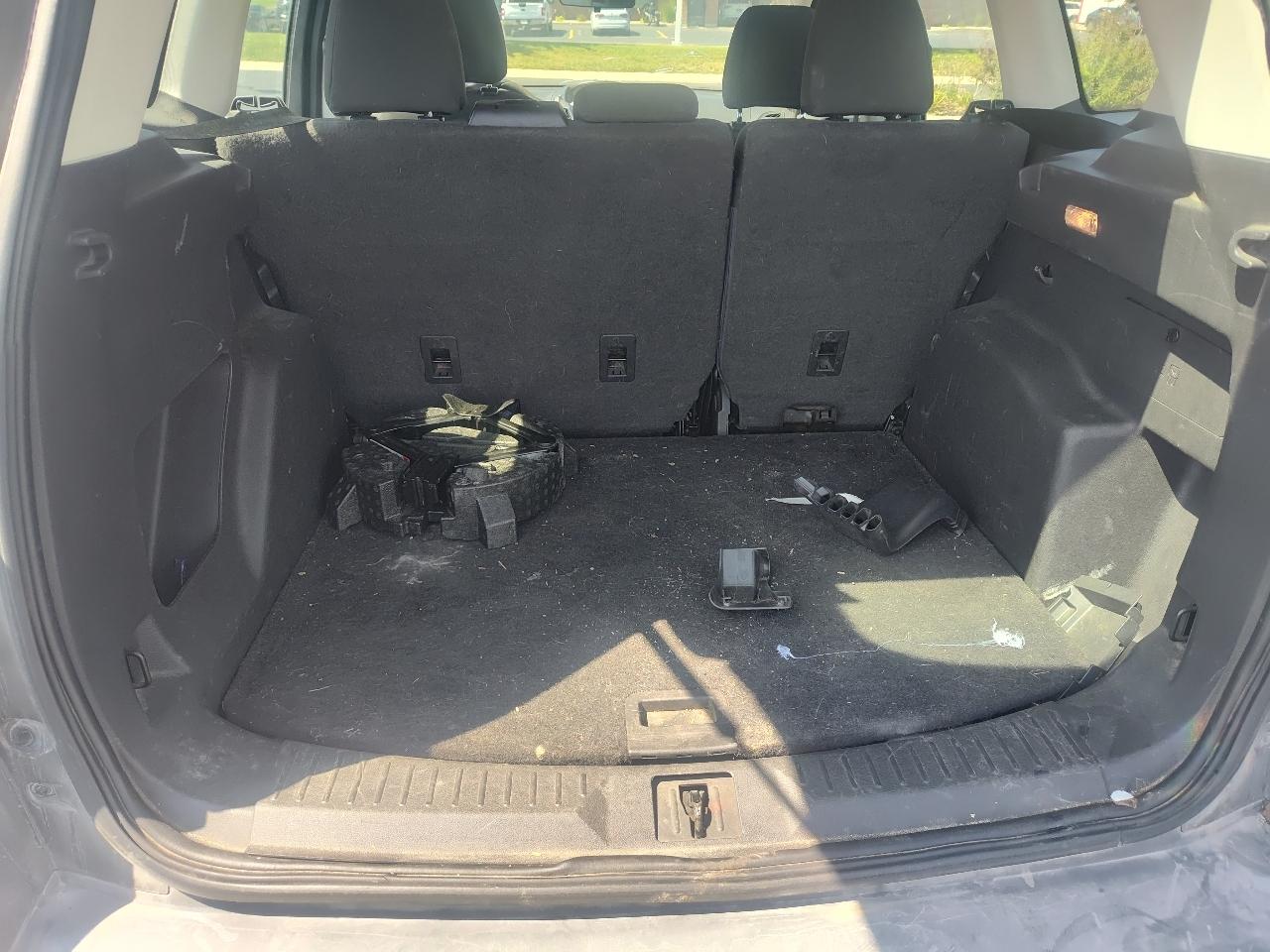 Ford Escape FWD 4dr S 2014