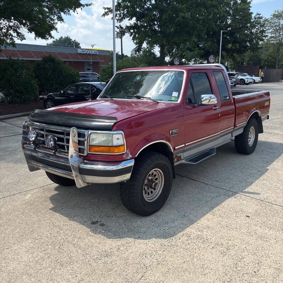 Ford F-150 Supercab 138.8" WB 4WD 1995