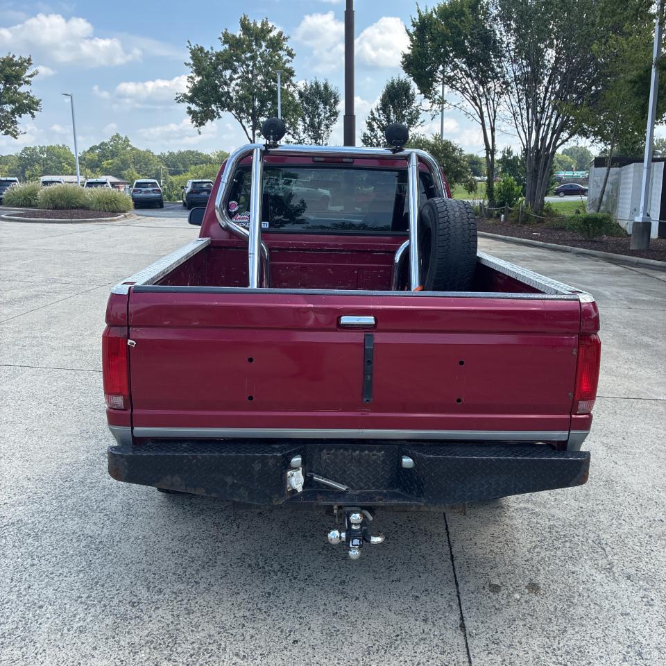 Ford F-150 Supercab 138.8" WB 4WD 1995