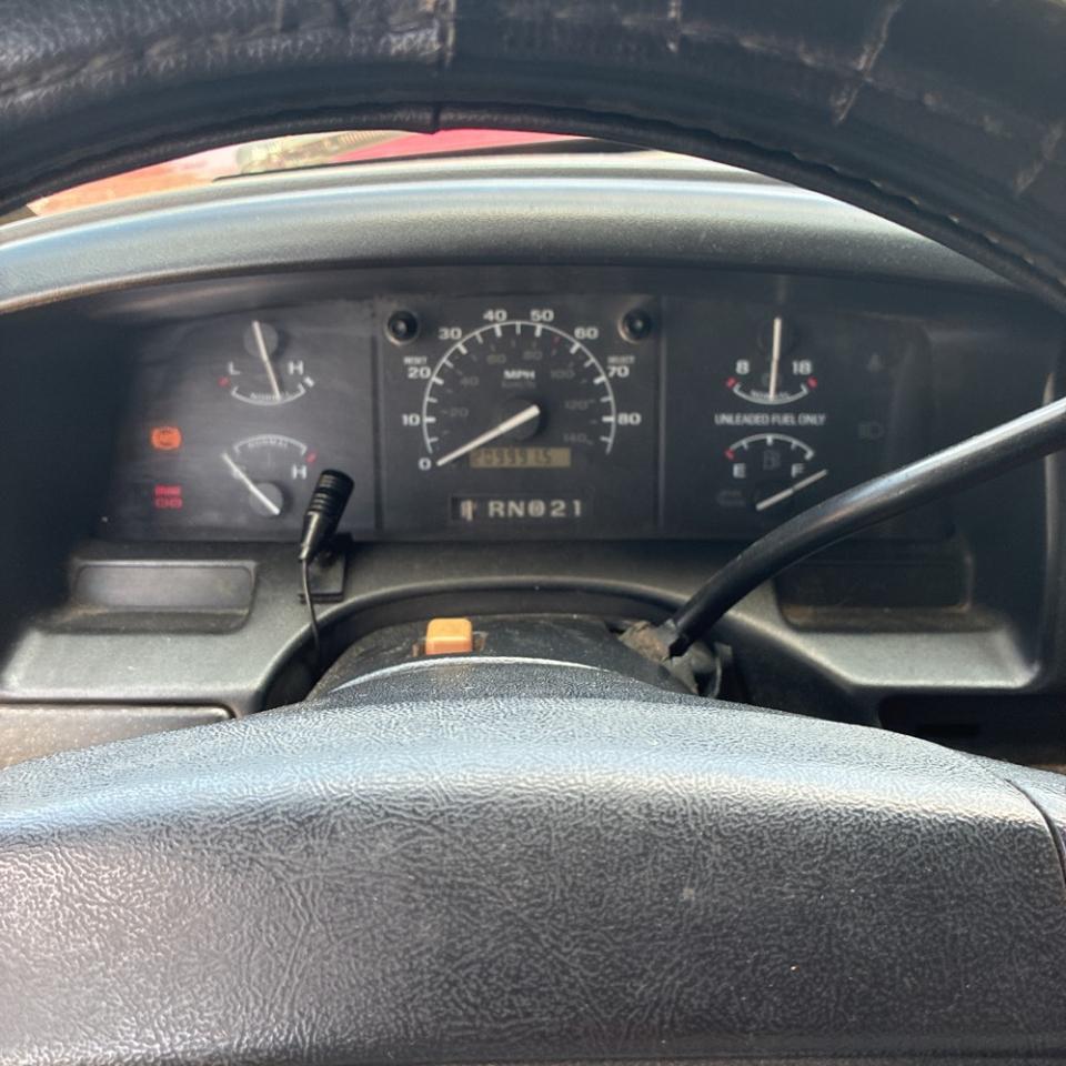 Ford F-150 Supercab 138.8" WB 4WD 1995