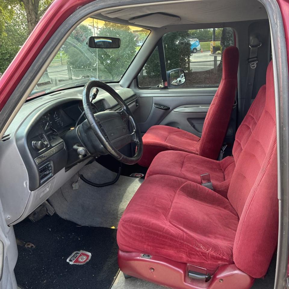 Ford F-150 Supercab 138.8" WB 4WD 1995