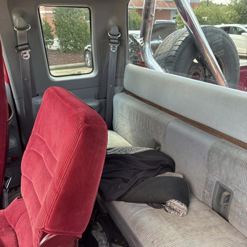 Ford F-150 Supercab 138.8" WB 4WD 1995