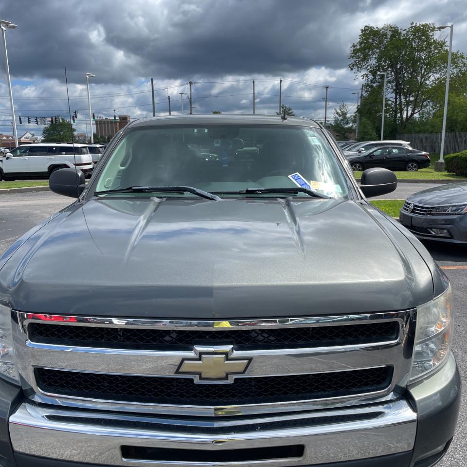 Chevrolet Silverado 1500 4WD Ext Cab 143.5" LT 2011