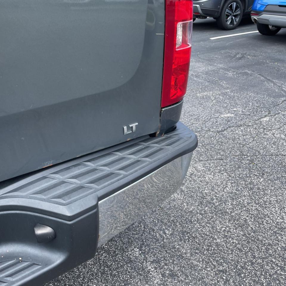 Chevrolet Silverado 1500 4WD Ext Cab 143.5" LT 2011