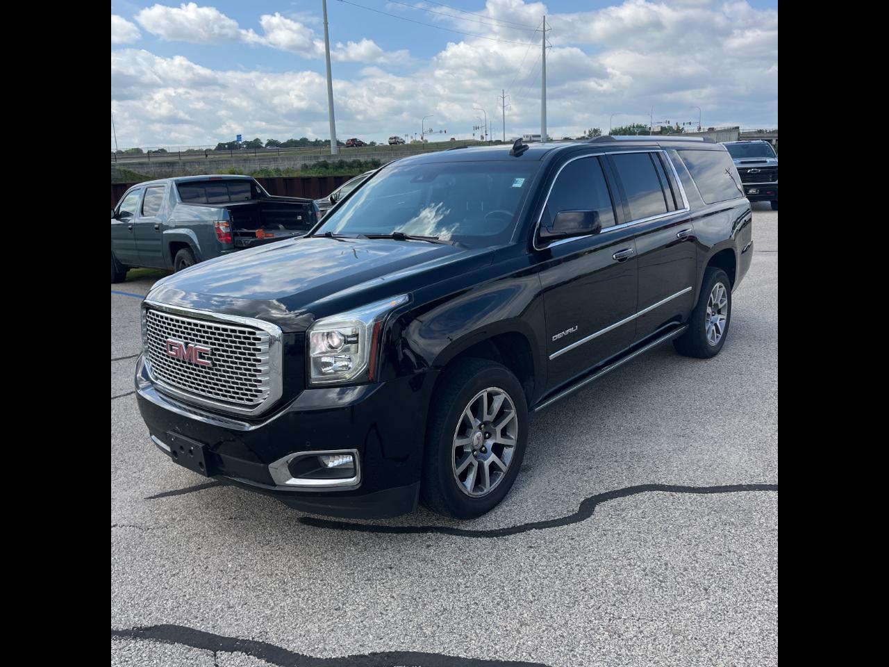GMC Yukon XL 4WD 4dr Denali 2016