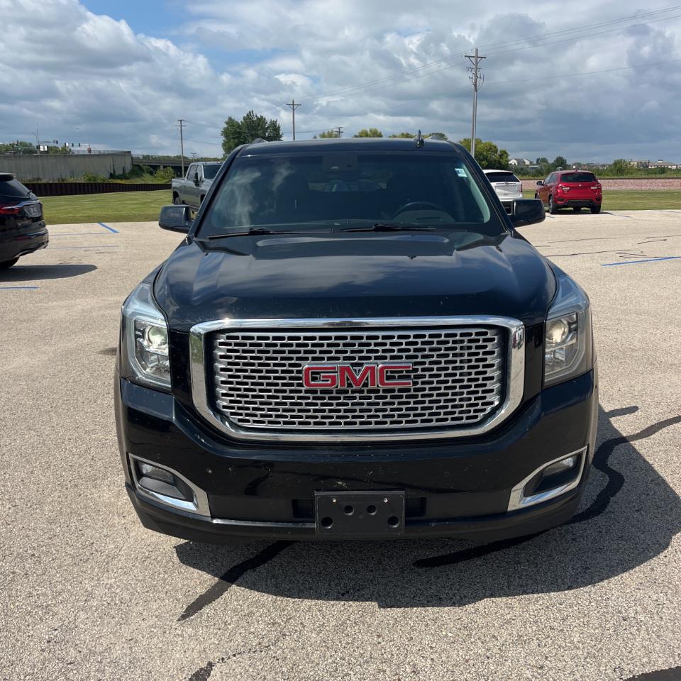 GMC Yukon XL 4WD 4dr Denali 2016