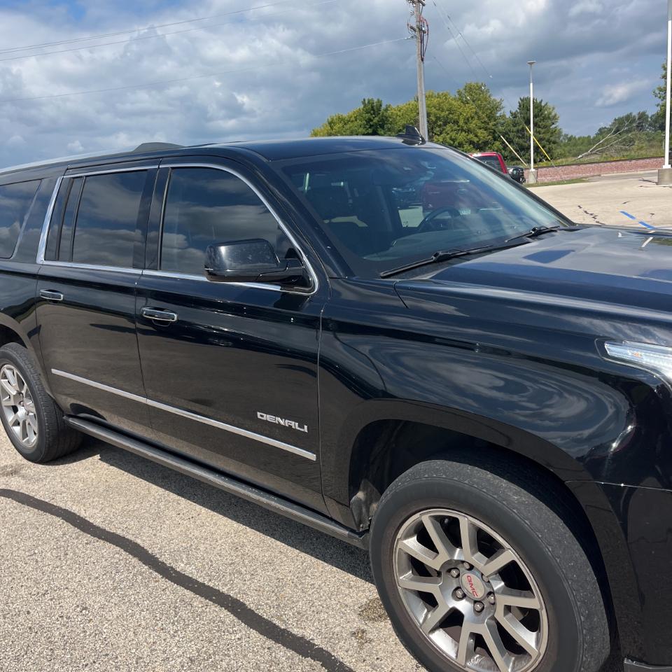 GMC Yukon XL 4WD 4dr Denali 2016