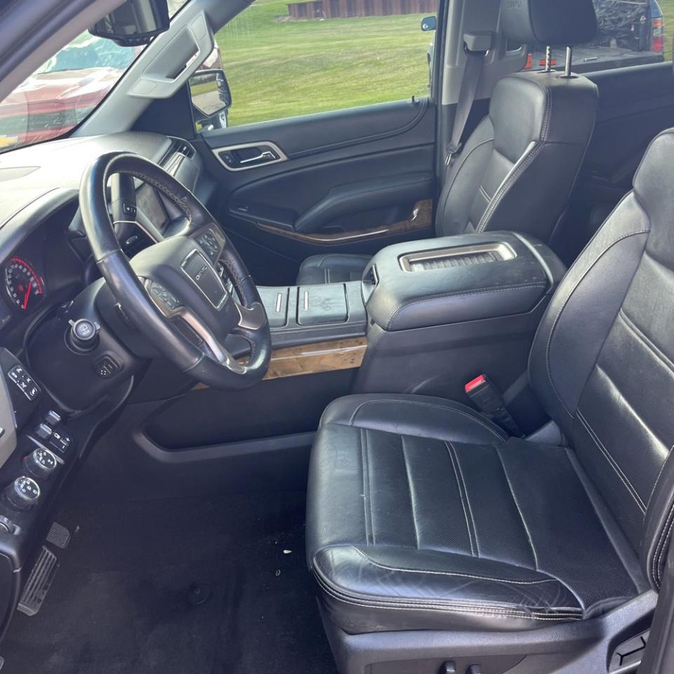 GMC Yukon XL 4WD 4dr Denali 2016