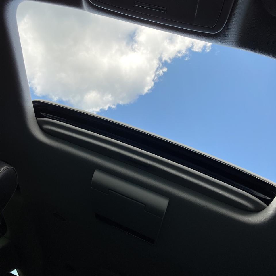 GMC Yukon XL 4WD 4dr Denali 2016