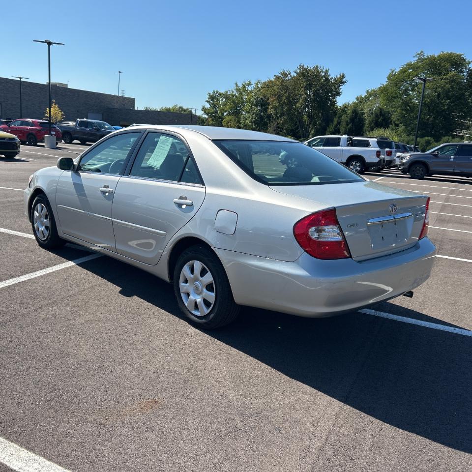 Toyota Camry 4dr Sdn LE Auto 2004