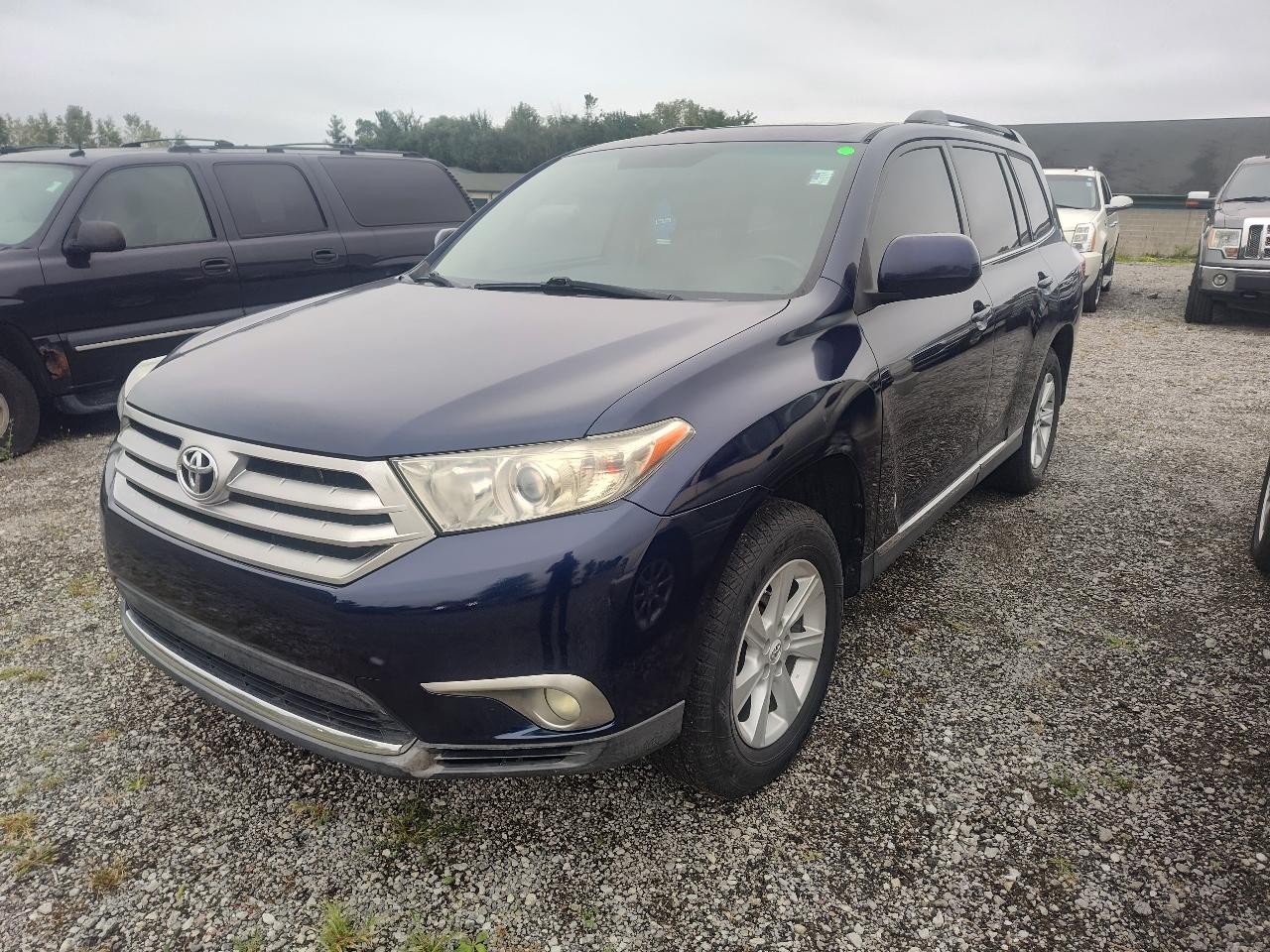 Toyota Highlander FWD 4dr L4 Base (Natl) 2011