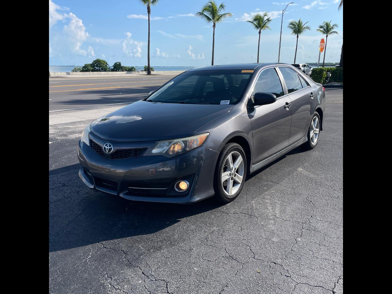 Toyota Camry 4dr Sdn I4 Auto L (Natl) *Ltd Avail* 2014