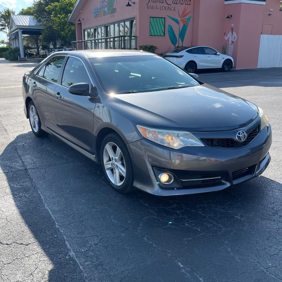 Toyota Camry 4dr Sdn I4 Auto L (Natl) *Ltd Avail* 2014
