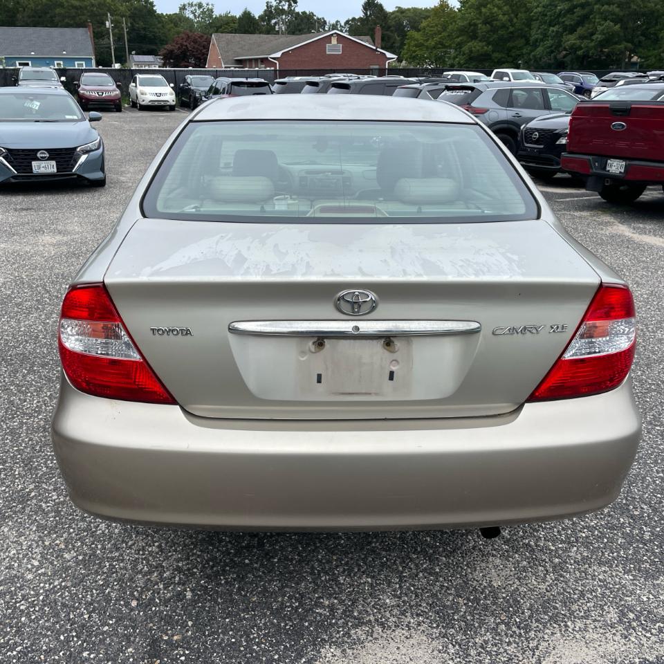 Toyota Camry 4dr Sdn LE Auto (Natl) 2003