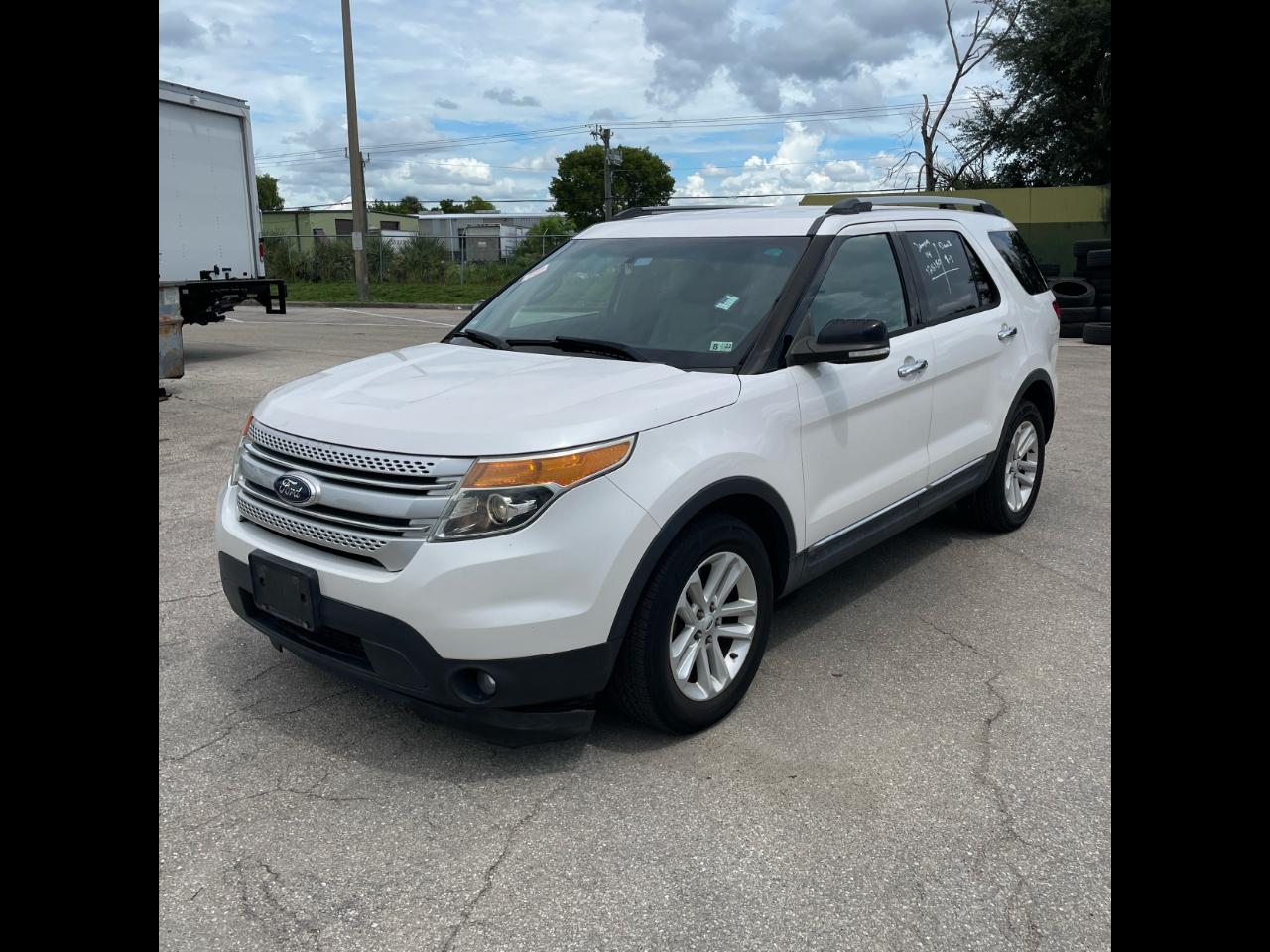 Ford Explorer FWD 4dr XLT 2014