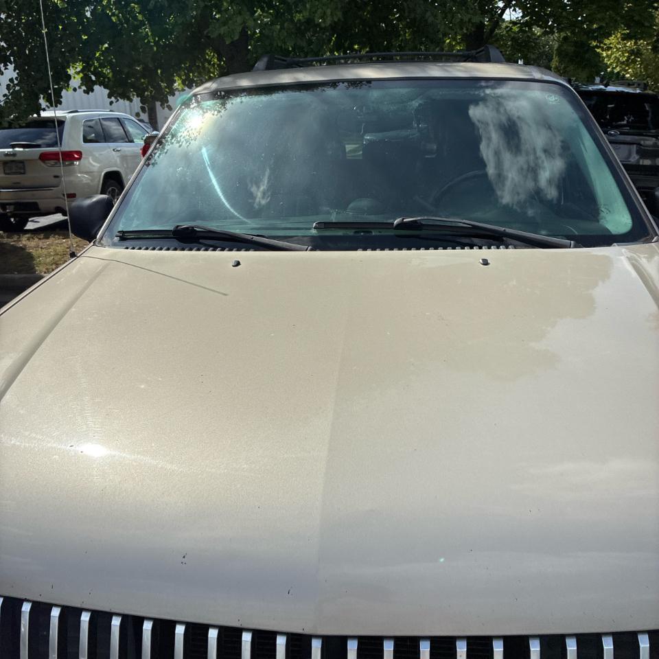 Mercury Mountaineer 4dr 114" WB Convenience AWD 2005