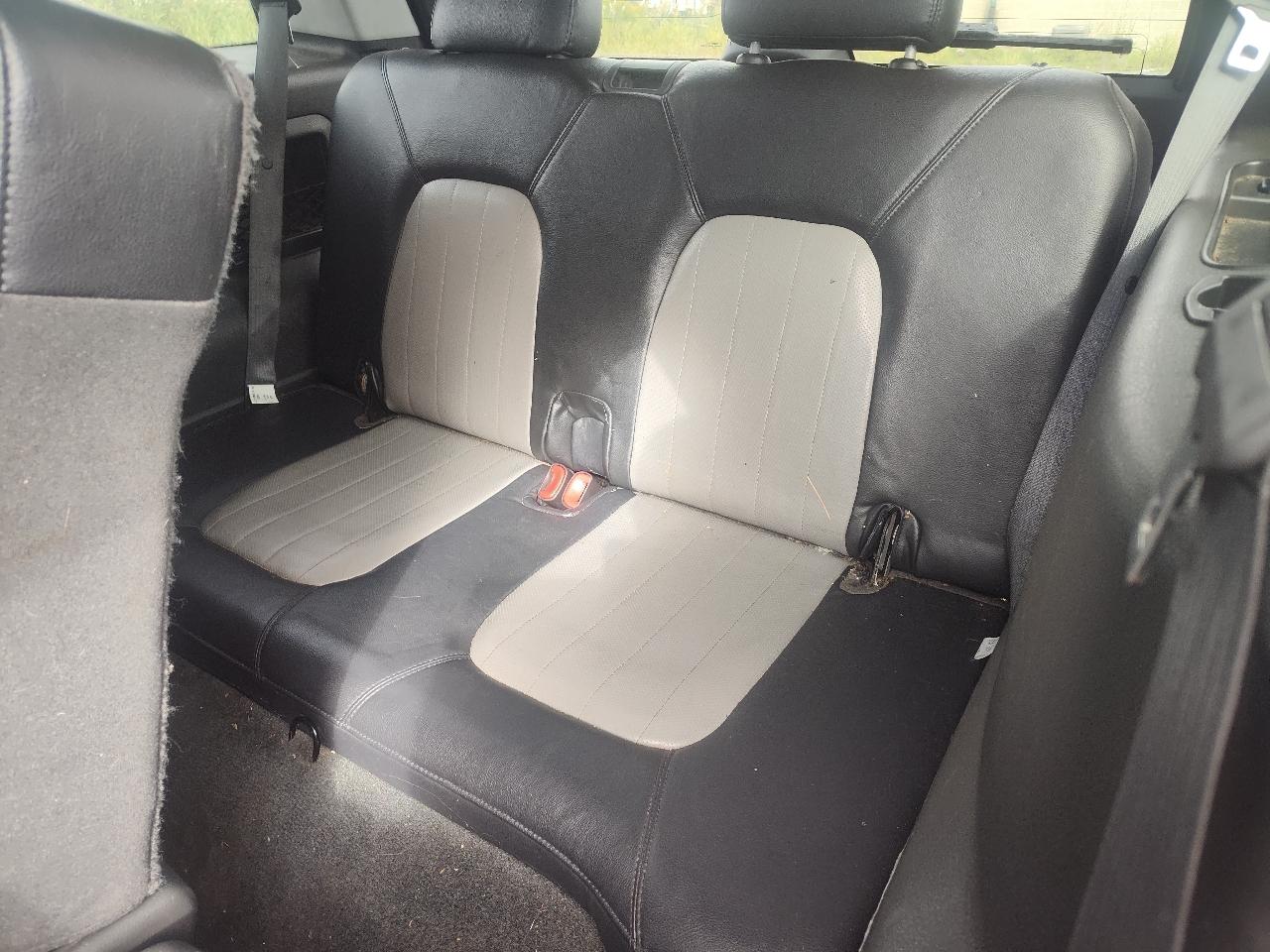 Mercury Mountaineer 4dr 114" WB Convenience AWD 2005