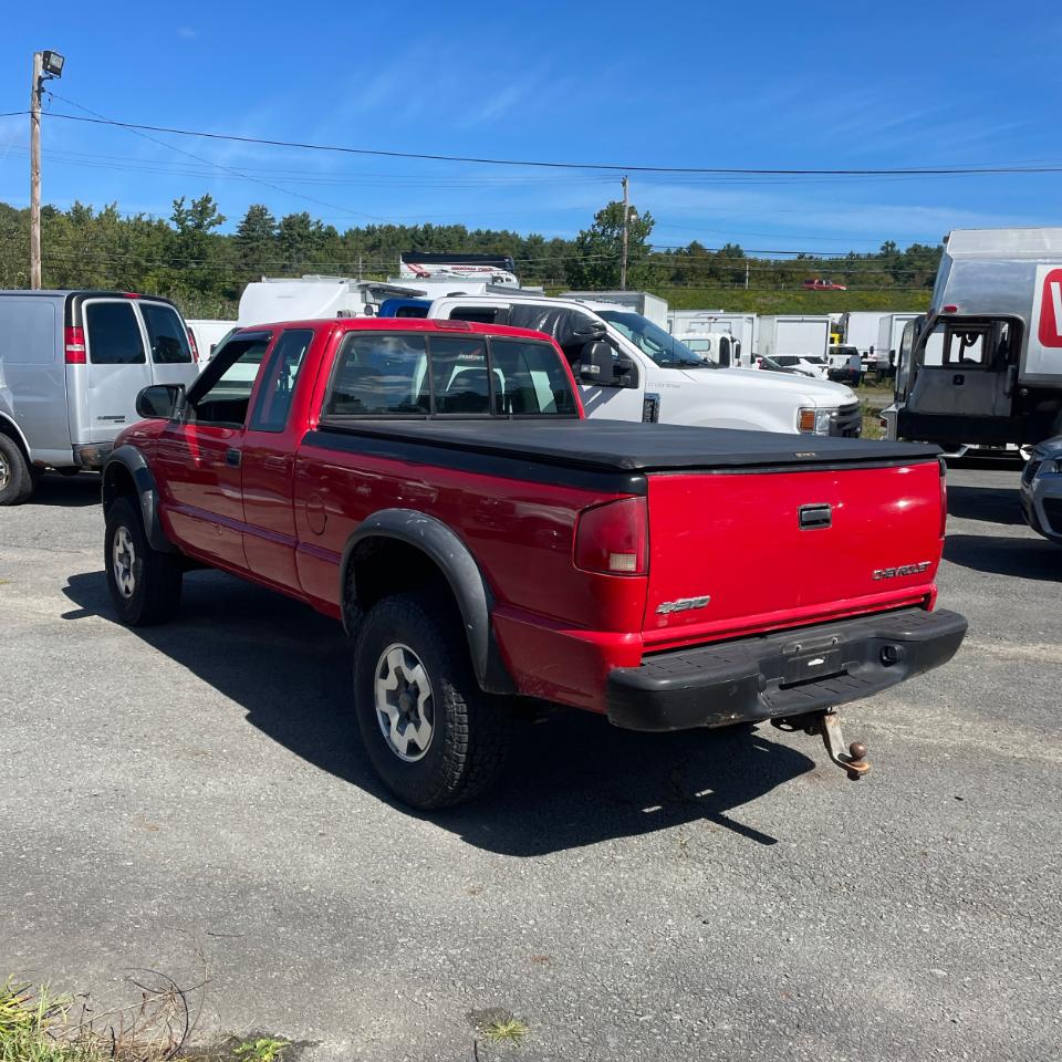 Chevrolet S-10 Ext Cab 123" WB 4WD LS 2003