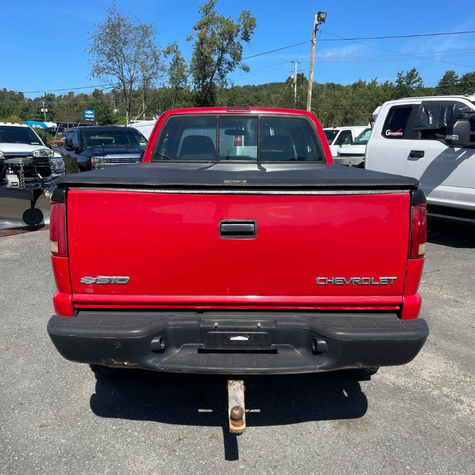 Chevrolet S-10 Ext Cab 123" WB 4WD LS 2003