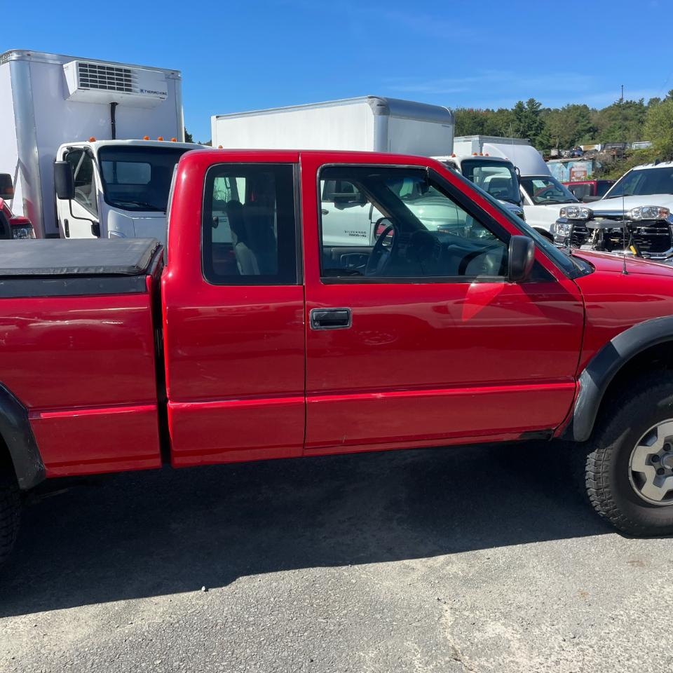 Chevrolet S-10 Ext Cab 123" WB 4WD LS 2003