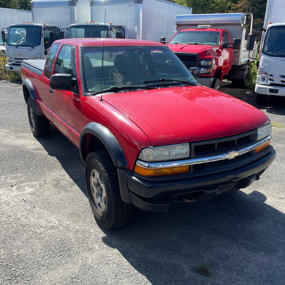 Chevrolet S-10 Ext Cab 123" WB 4WD LS 2003