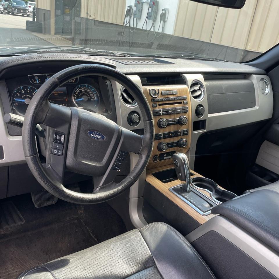 Ford F-150 4WD SuperCab 145" XL 2011