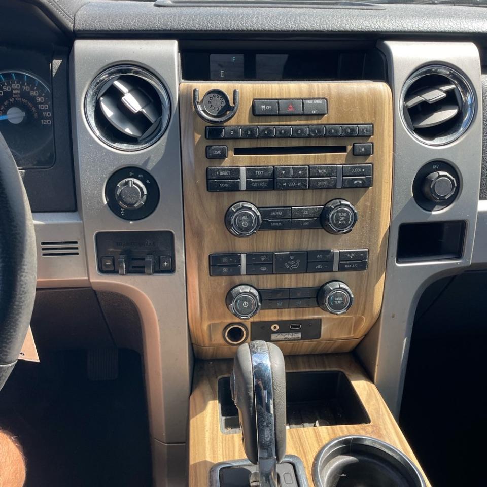 Ford F-150 4WD SuperCab 145" XL 2011
