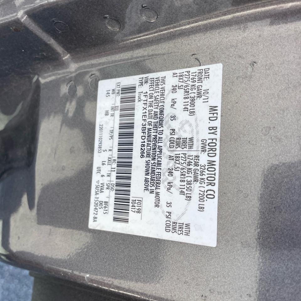 Ford F-150 4WD SuperCab 145" XL 2011