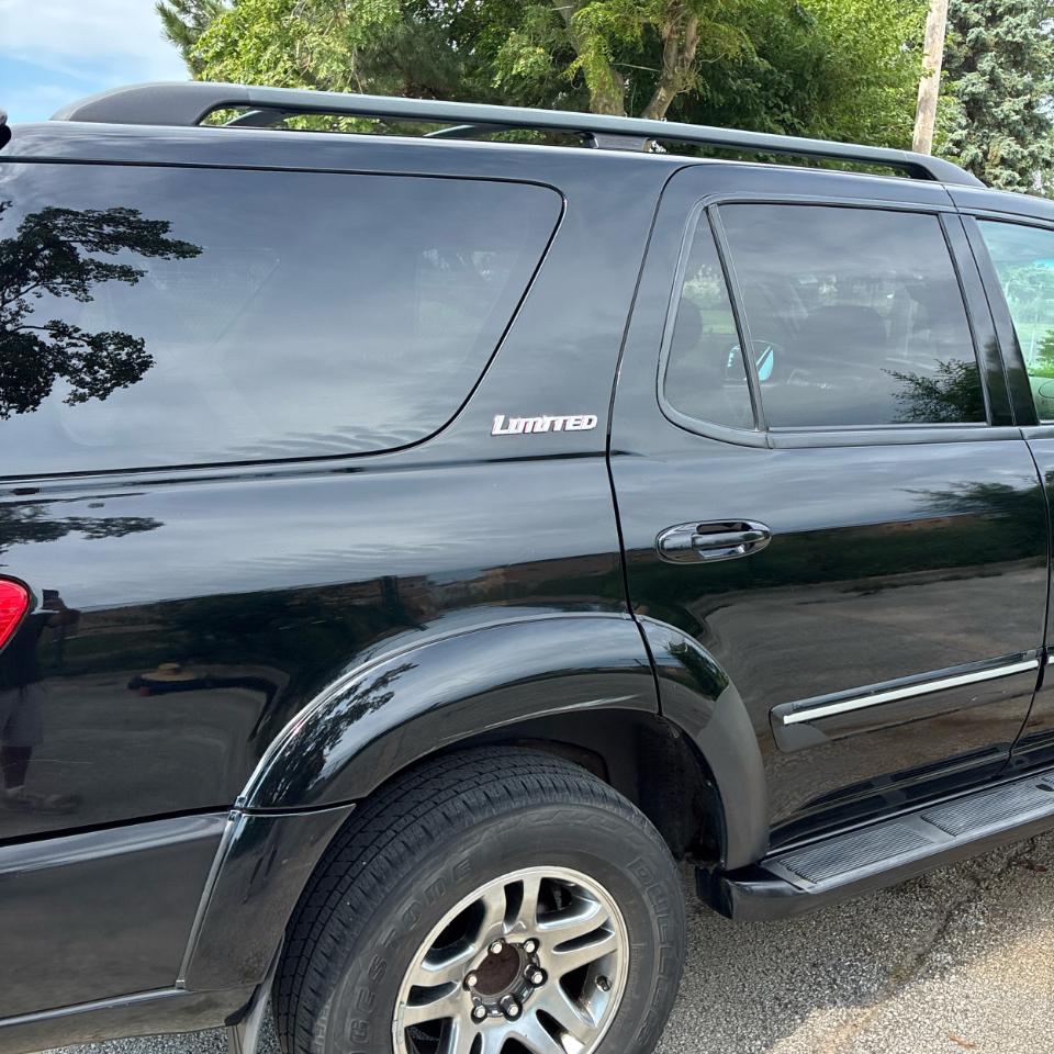 Toyota Sequoia 4dr Limited 4WD (Natl) 2006