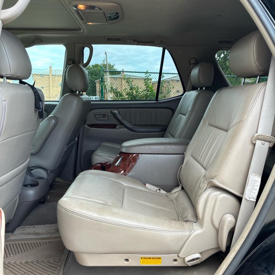 Toyota Sequoia 4dr Limited 4WD (Natl) 2006