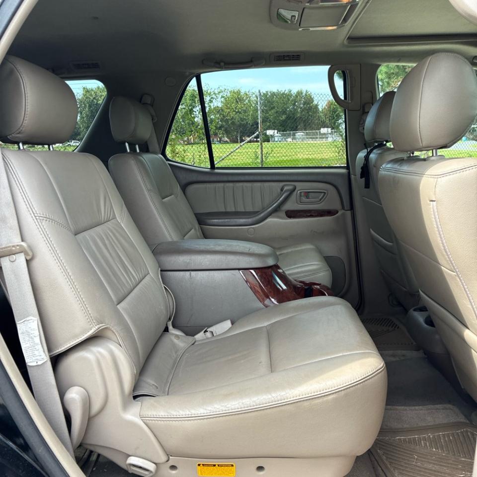 Toyota Sequoia 4dr Limited 4WD (Natl) 2006