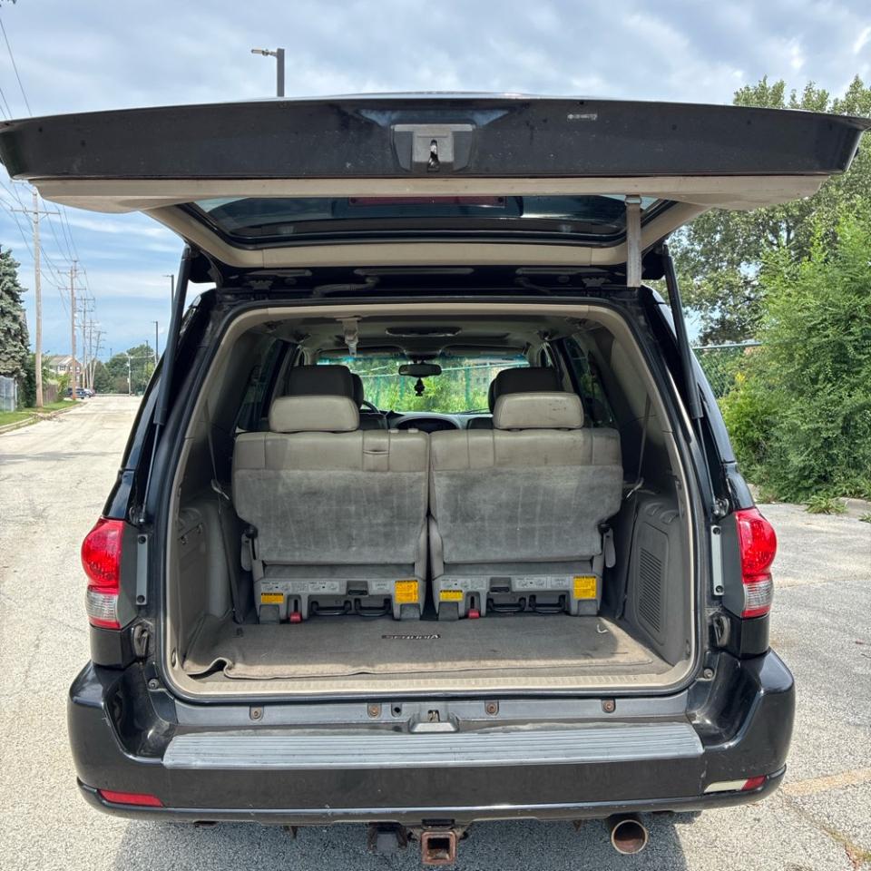Toyota Sequoia 4dr Limited 4WD (Natl) 2006