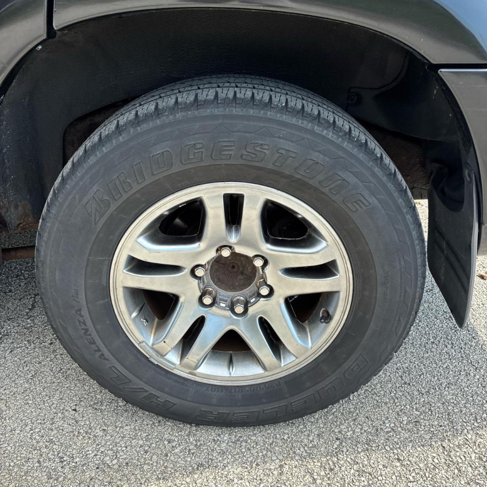 Toyota Sequoia 4dr Limited 4WD (Natl) 2006