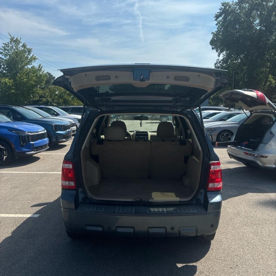 Ford Escape 4WD 4dr Limited 2011