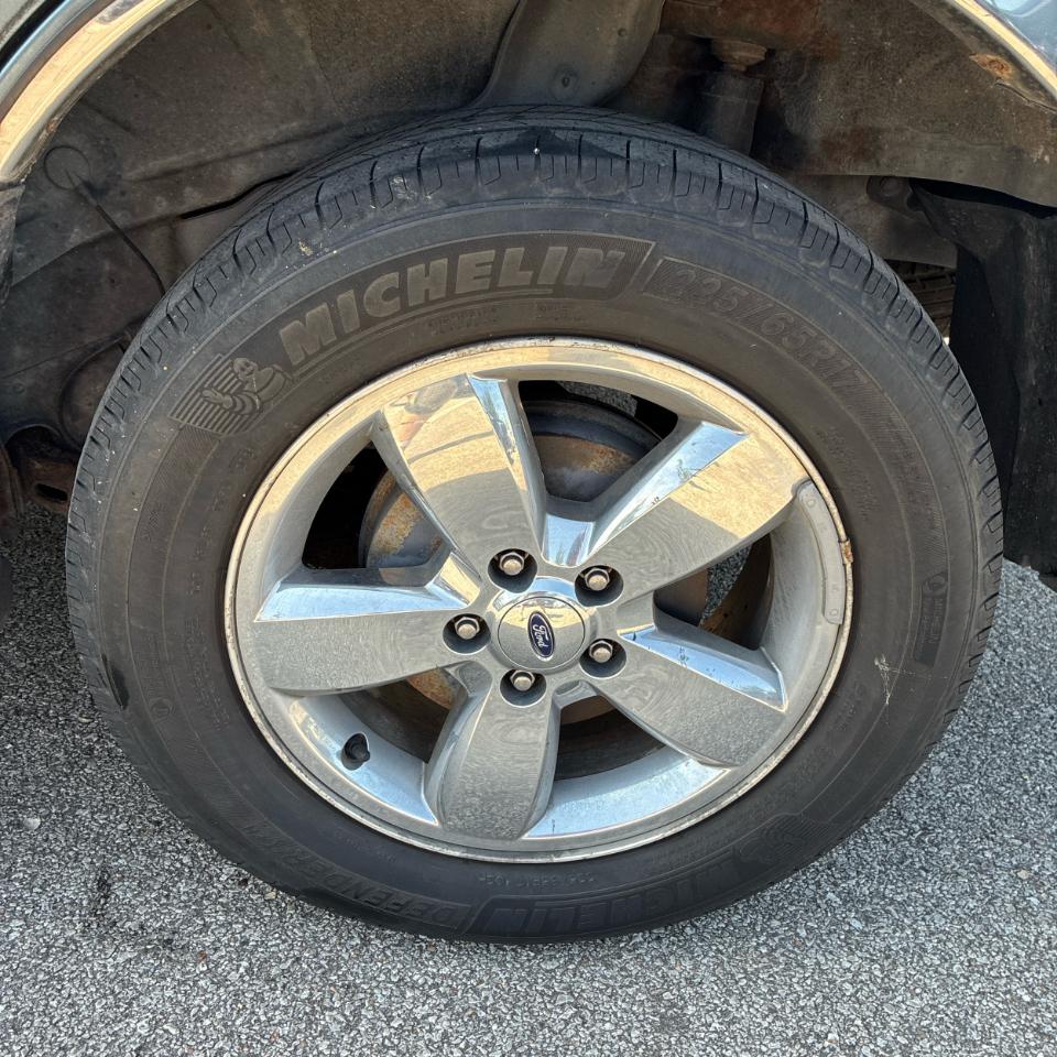 Ford Escape 4WD 4dr Limited 2011