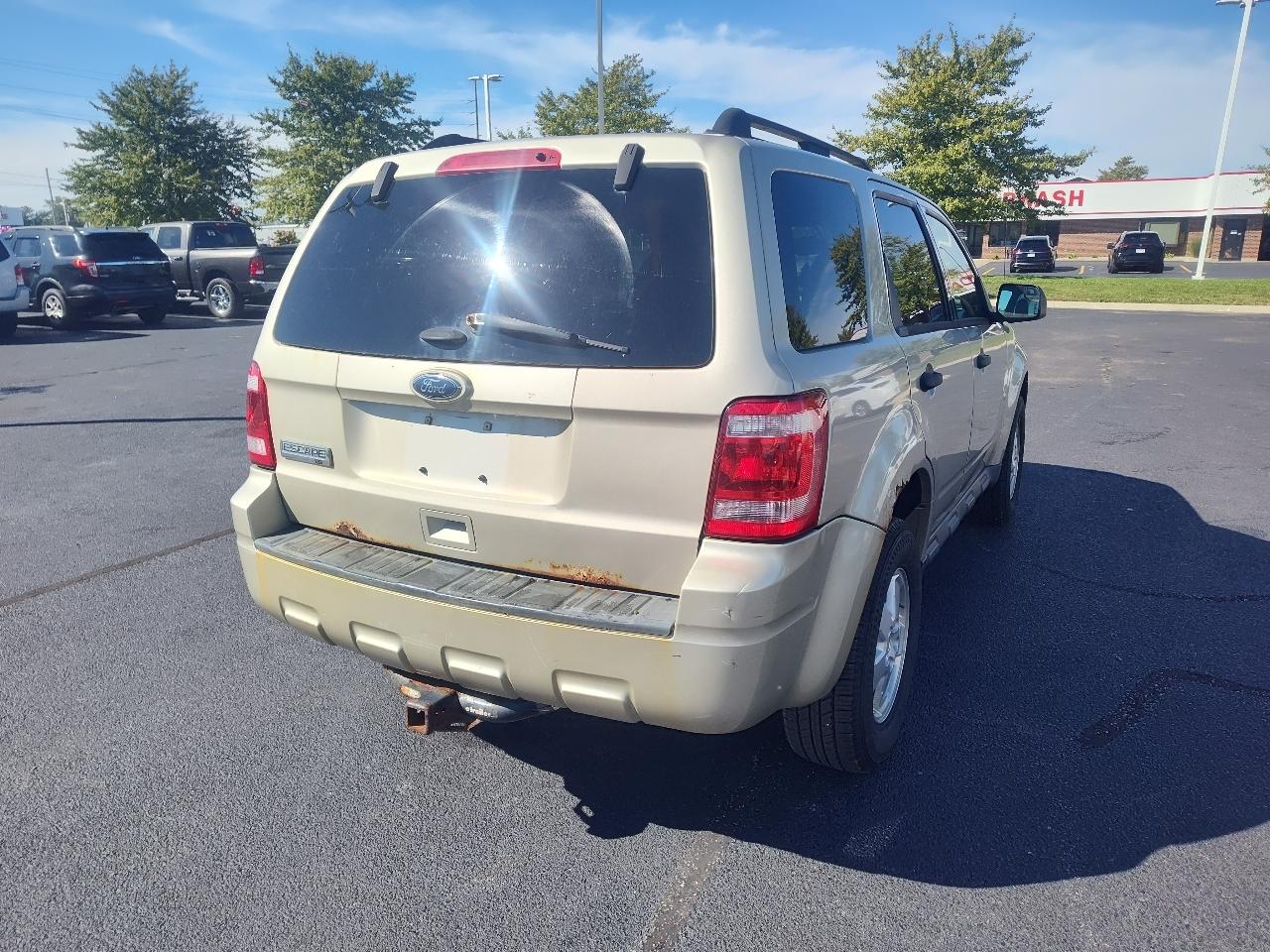 Ford Escape 4WD 4dr XLT 2012