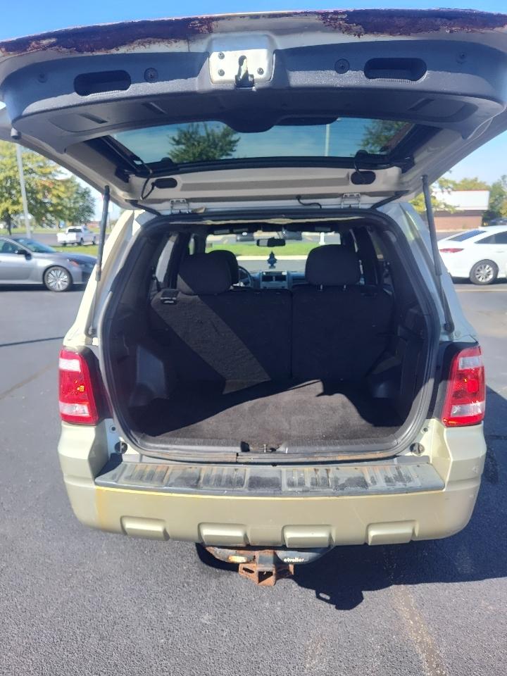 Ford Escape 4WD 4dr XLT 2012