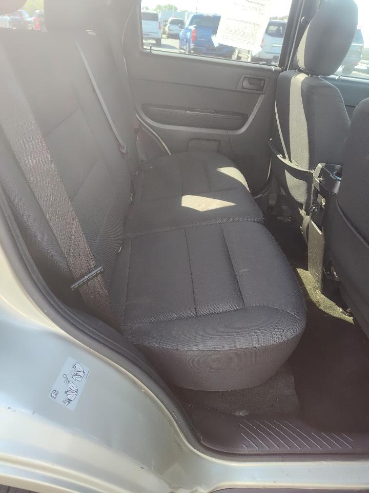 Ford Escape 4WD 4dr XLT 2012