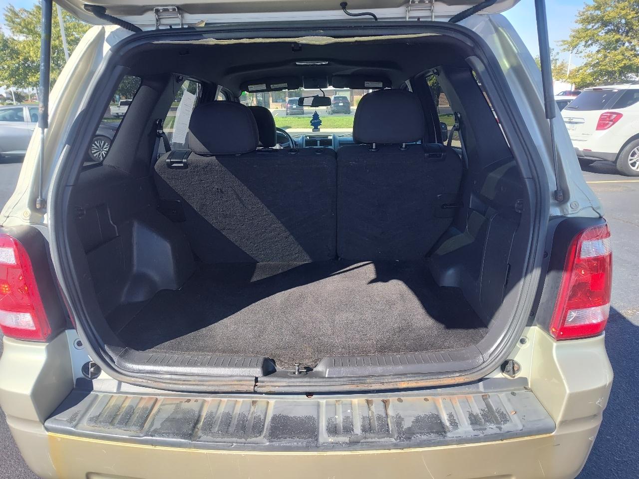 Ford Escape 4WD 4dr XLT 2012