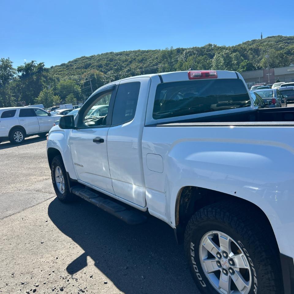 GMC Canyon 4WD Ext Cab 128.3" 2015