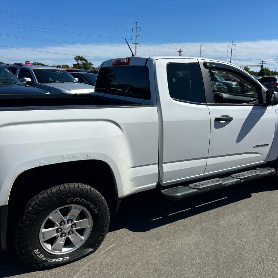 GMC Canyon 4WD Ext Cab 128.3" 2015