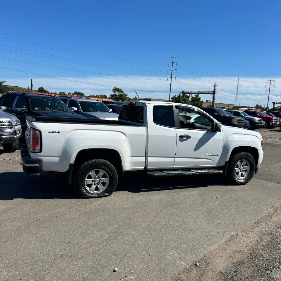 GMC Canyon 4WD Ext Cab 128.3" 2015