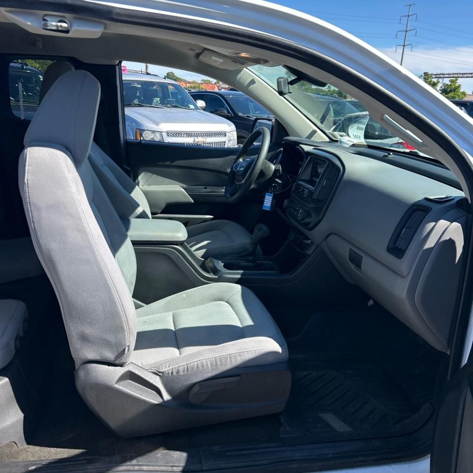 GMC Canyon 4WD Ext Cab 128.3" 2015