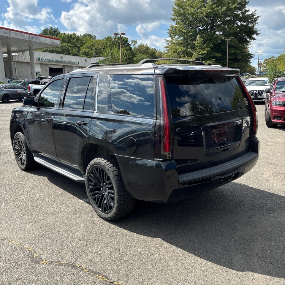 Chevrolet Tahoe 4WD 4dr LT 2015