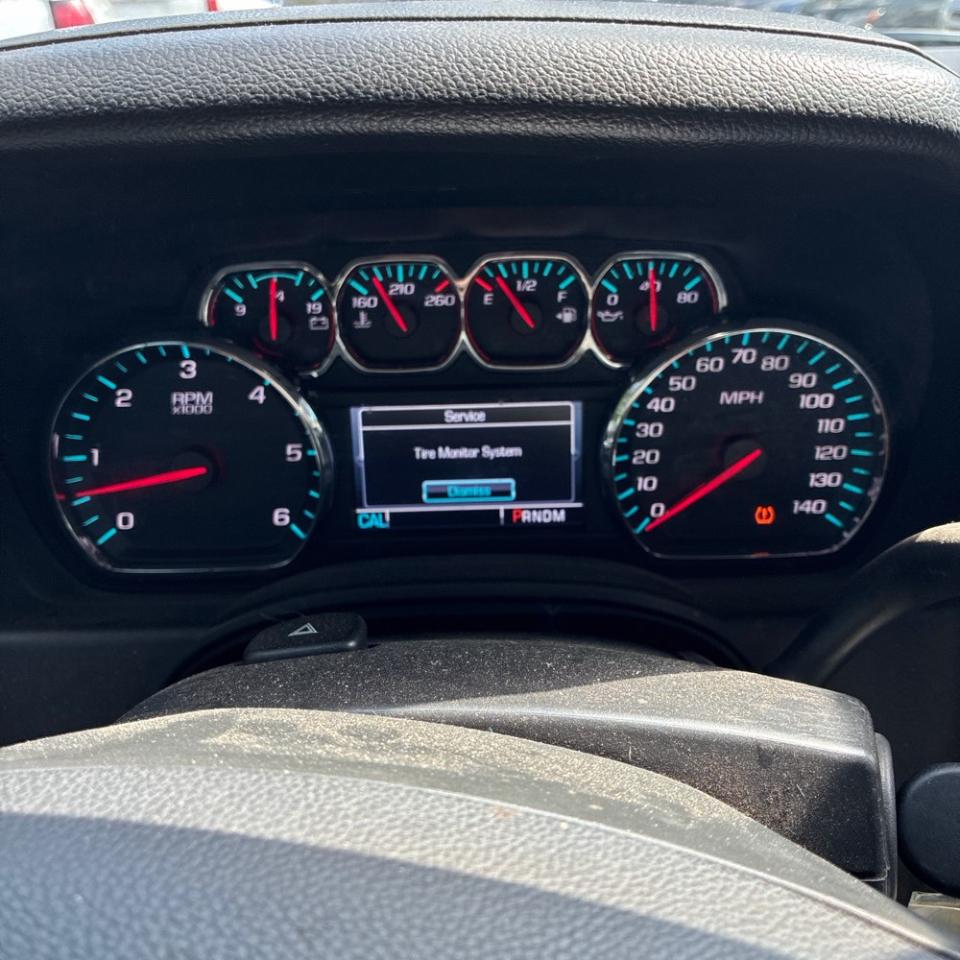 Chevrolet Tahoe 4WD 4dr LT 2015
