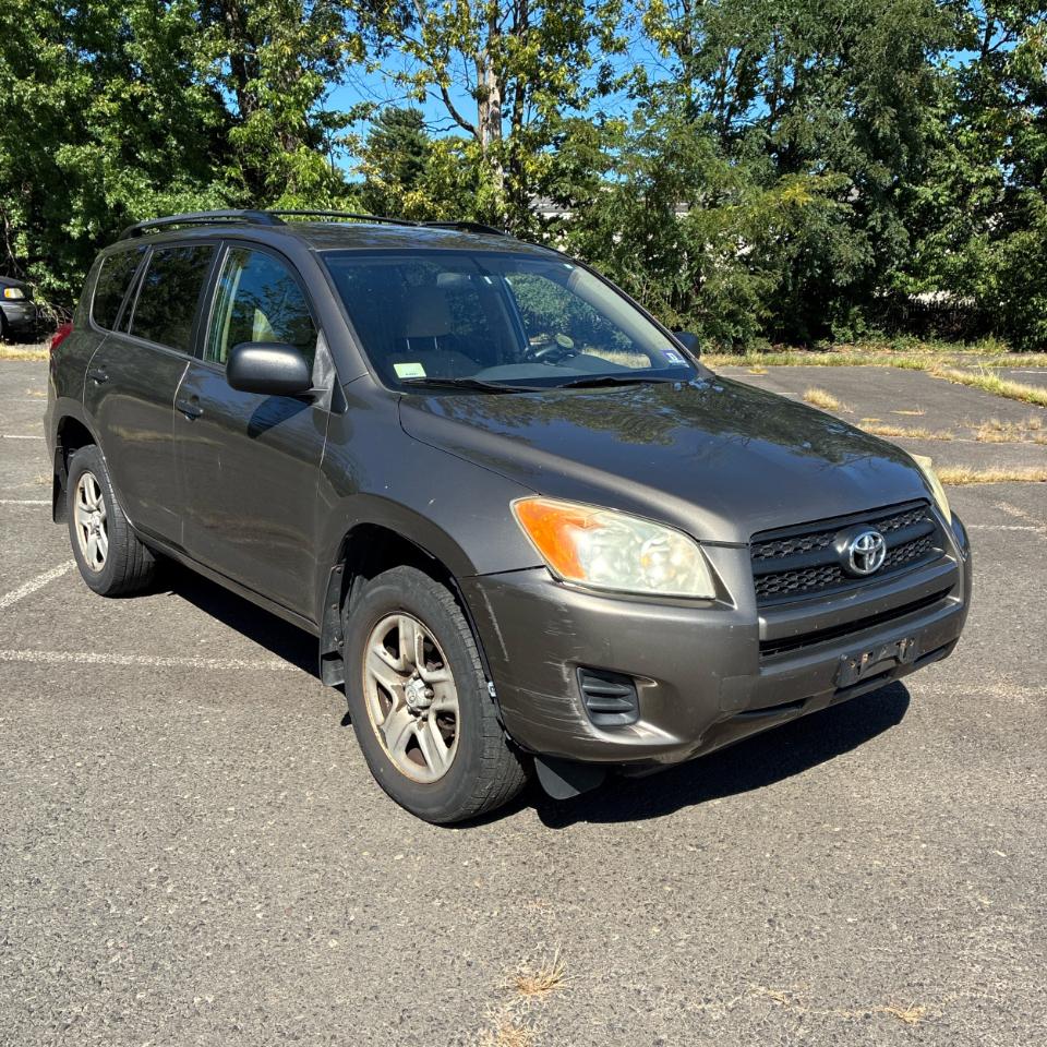 Toyota RAV4 4WD 4dr 4-cyl 4-Spd AT (Natl) 2011